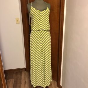 Women’s “Poof” Gray/Green Dress - Size XL
